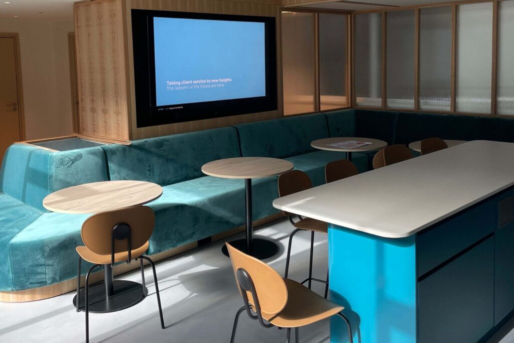 Entretien régulier d'une salle de pause et cafétéria d'entreprise